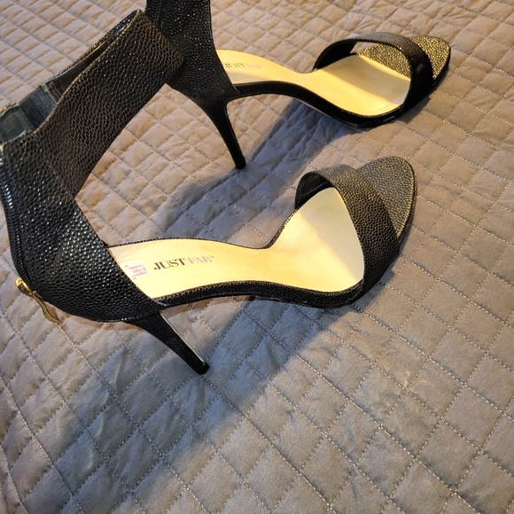 Just Fab Black Toe-Out 4.5inch High Heel with Back Zip and Ankle Stap- Size10 - Picture 2 of 5